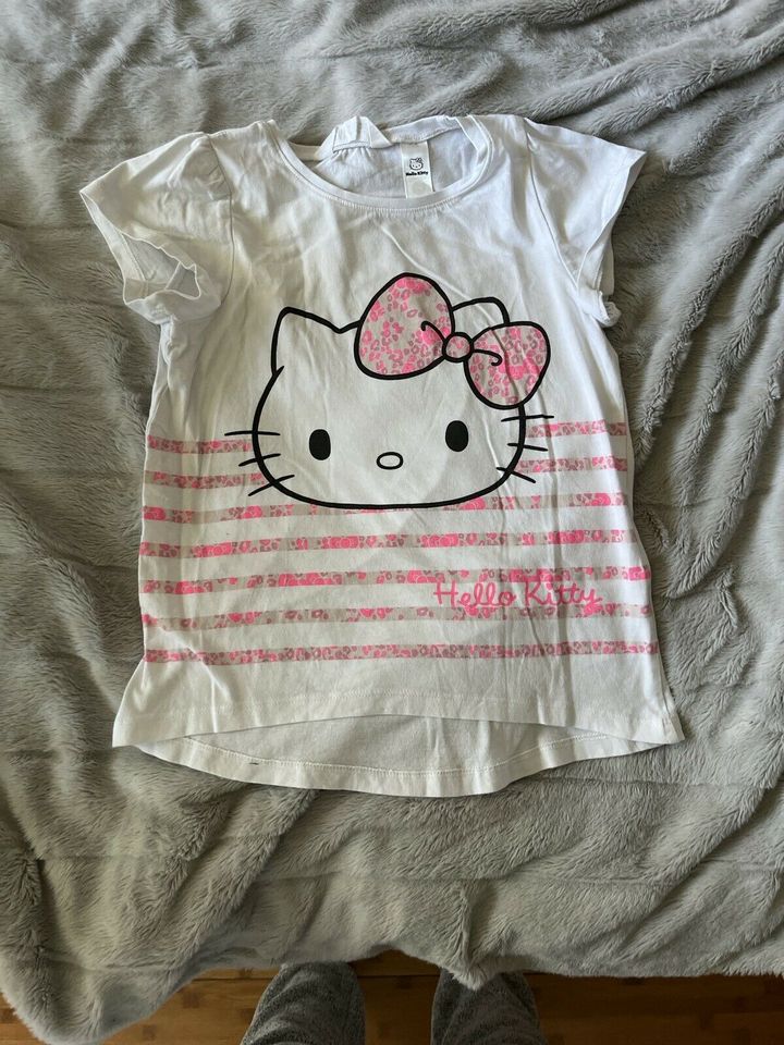 Hello kitty Shirt Sommer 122/128 Weiß Pink in Offenbach