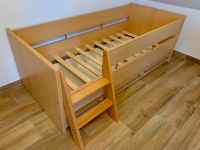Bett für Kinder / Kinderbett aus Holz mit Treppchen und Geländer Nordrhein-Westfalen - Bünde Vorschau