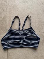 Bikini Oberteil Speedo 40 M neuwertig blau weiß gestreift Baden-Württemberg - Bietigheim-Bissingen Vorschau