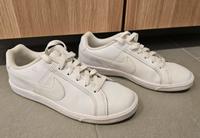 Nike Damen 749867-105 Sneaker weiß Gr. 36,5 Schuhe Court Royale Hessen - Flörsheim am Main Vorschau
