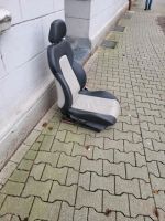 Biete Beifahrersitz mit kleinen Mängeln Nordrhein-Westfalen - Gelsenkirchen Vorschau