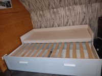 Ausziehbares weißes Bett mit 2 Schubladen Nordrhein-Westfalen - Kreuztal Vorschau