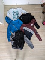 Paket Hoodie Langarmshirt Jacke 134 140 mit Gebrauchsspuren Nordrhein-Westfalen - Ratingen Vorschau