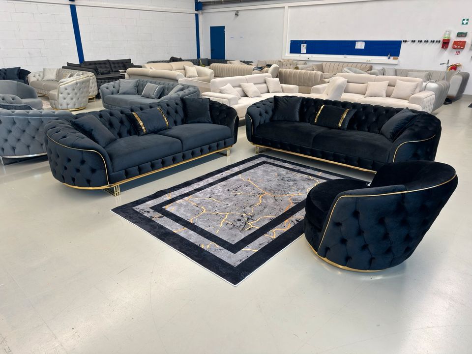 Ausverkauft Auf Bestellung möglich. (Gloria 3+3+1 Chesterfield Set Scwarz) Couch - Sessel Chester Sofa Gästezimmer Wohnlandschaft Polstersofa Wohnzimmer QMLager in Ursensollen