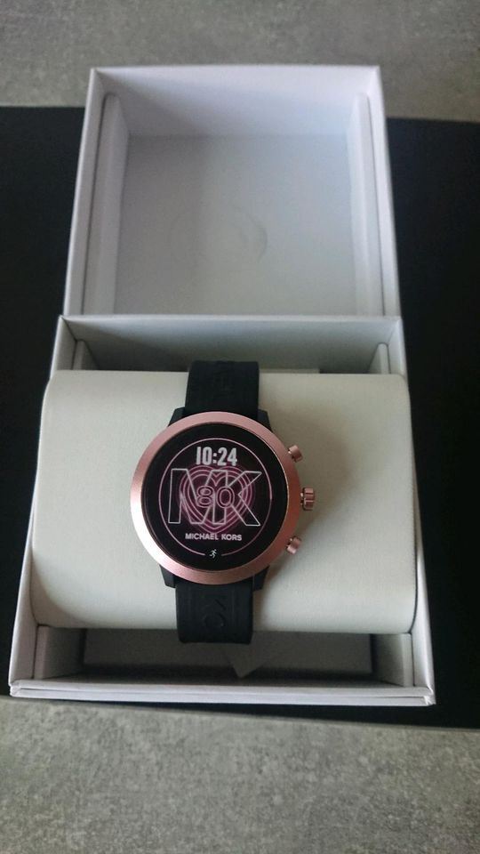 Micheal Kors Smartwatch Rosegold NEU in Hetlingen