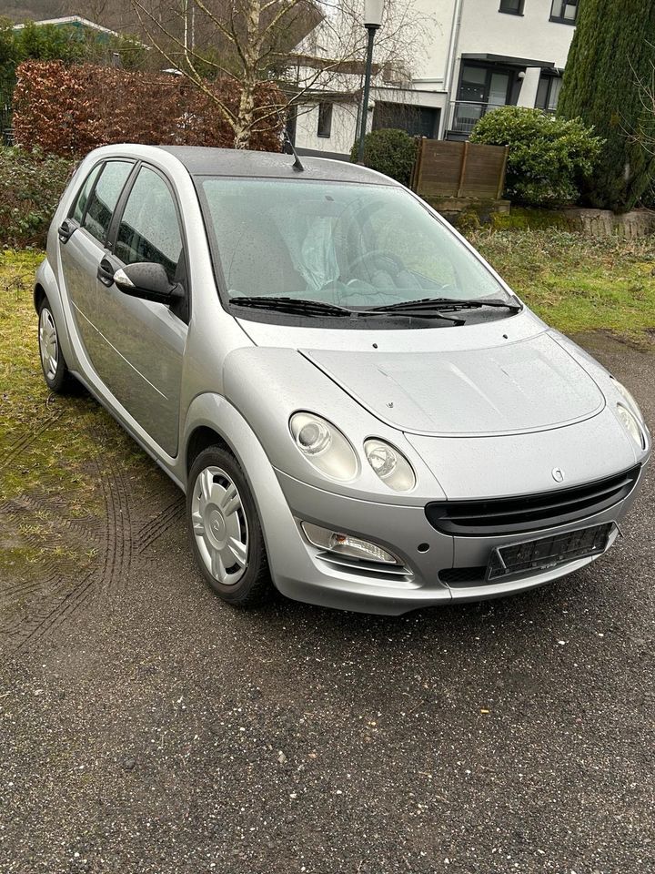 Smart Forfour TÜV neu bis 02/26 in Overath