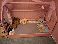 Kinderbett Hausbett Bett rosa 80x160 Mädchen Kinderzimmer Sachsen - Chemnitz Vorschau