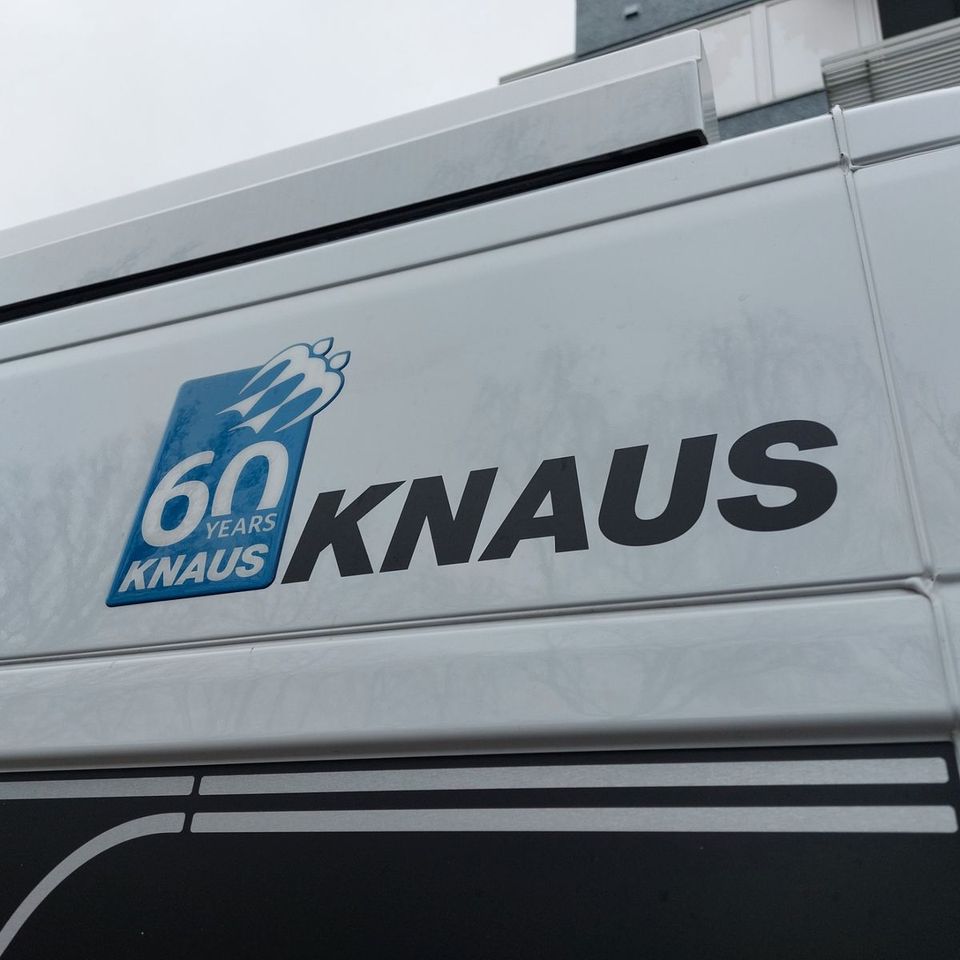 Knaus Boxstar 540 Road 60 Years mit Aufstelldach in Düsseldorf