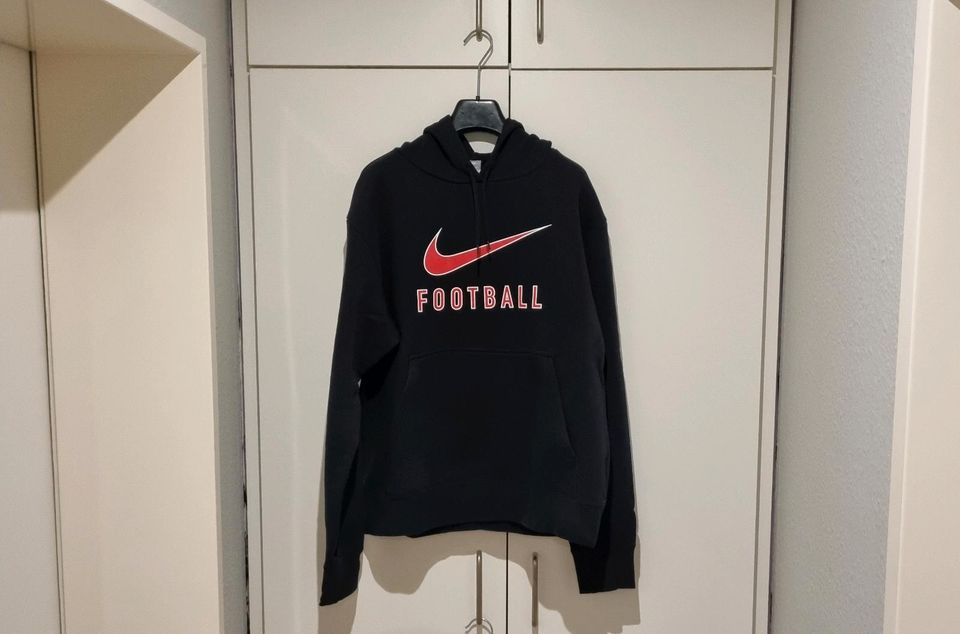 Nike Hoodies 2 Stk. Schwarz & Weiss in Düsseldorf