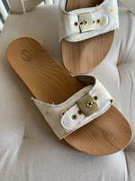 SCHOLL Holz Pantoletten Clogs Gr.40 weiß Blumen TOP! Niedersachsen - Oldendorf (Luhe) Vorschau