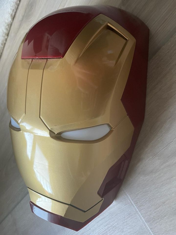 Iron Man Maske Deko in Dresden
