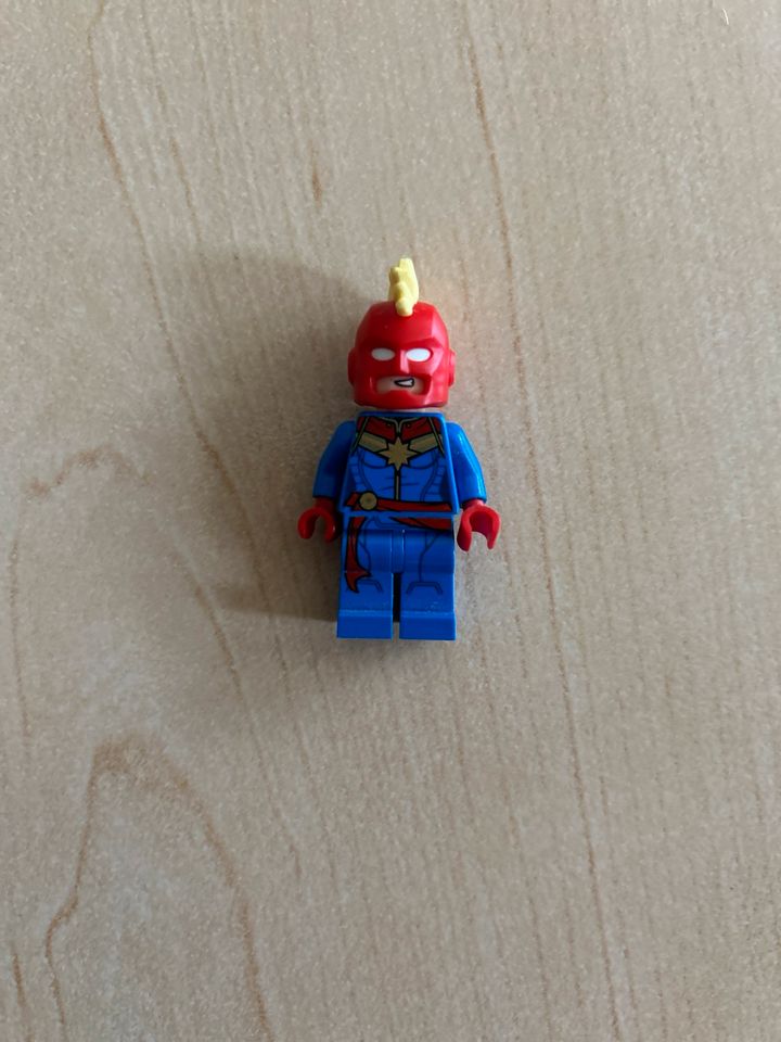 Lego Avengers Captain Marvel Minifigur sh641 in Hürth