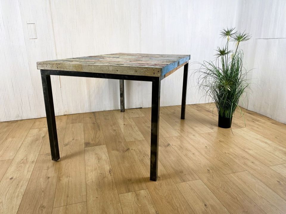 Boatwood by WMK # Wunderschöner Esstisch (140x90cm), ein aus altem Bootsholz handgefertigtes Unikat, Patchwork Teakholz auf Metallgestell # Tisch Esszimmertisch Küchentisch Holztisch Dinning Table in Berlin