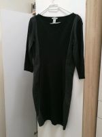 H&M Kleid, Größe M, Figur betonte  Feldmoching-Hasenbergl - Feldmoching Vorschau