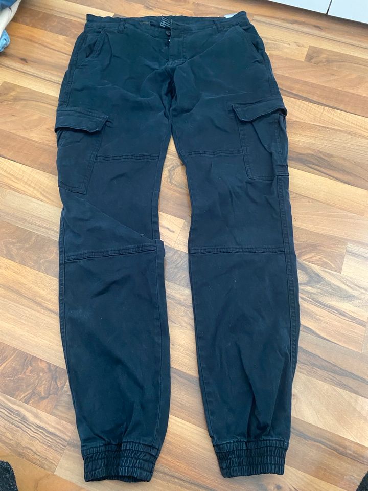 Jeans Hoodies M W32 ASOS Urban Classic Zara Männer Paket in Berlin