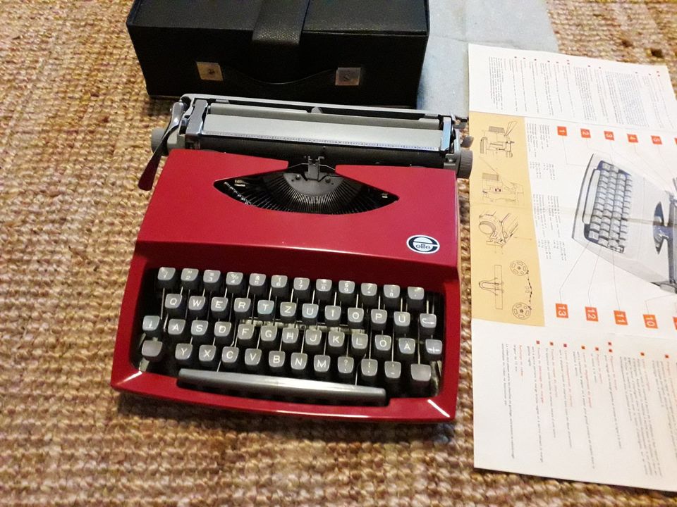 Schöne Schreibmaschine Elite mit Koffer rot vintage Stil in Berlin -  Lichtenberg | eBay Kleinanzeigen ist jetzt Kleinanzeigen