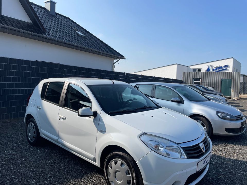 DACIA SANDERO (TÜV 10/25) KLIMA in Sande