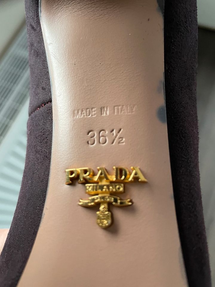 Prada Pumps mit Farbfehlern  Größe  36,5 inclusive Versand in Bad Zwischenahn