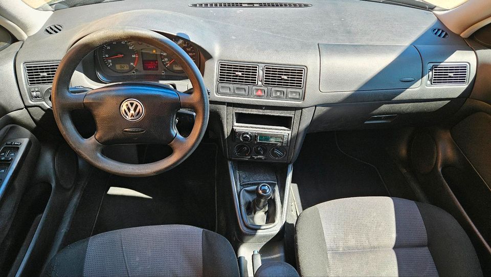 VW Golf IV 1.4 16V in Reinfeld
