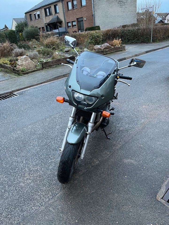 >> NUR FÜR KURZE ZEIT <<Suzuki GSX 750 AE in Rommerskirchen