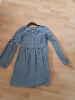 Biete Kleid  blau/weiß gestreift, Größe 34 Bayern - Goldbach Vorschau