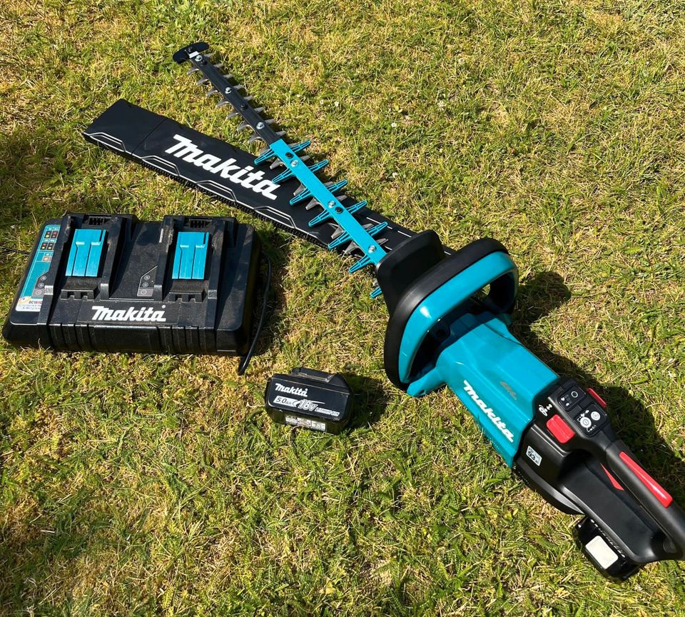 Makita Akku Heckenschere mieten, 60cm Schwert ( Set mit Akkus ) in Schaalby