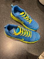 Nike Sportschuhe mit Rollen Größe 38 Hessen - Dornburg Vorschau