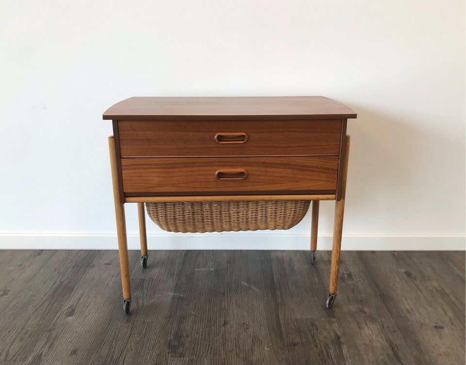 Nähtisch Beistelltisch vintage midcentury 50er 60er zu Teak in Bremen