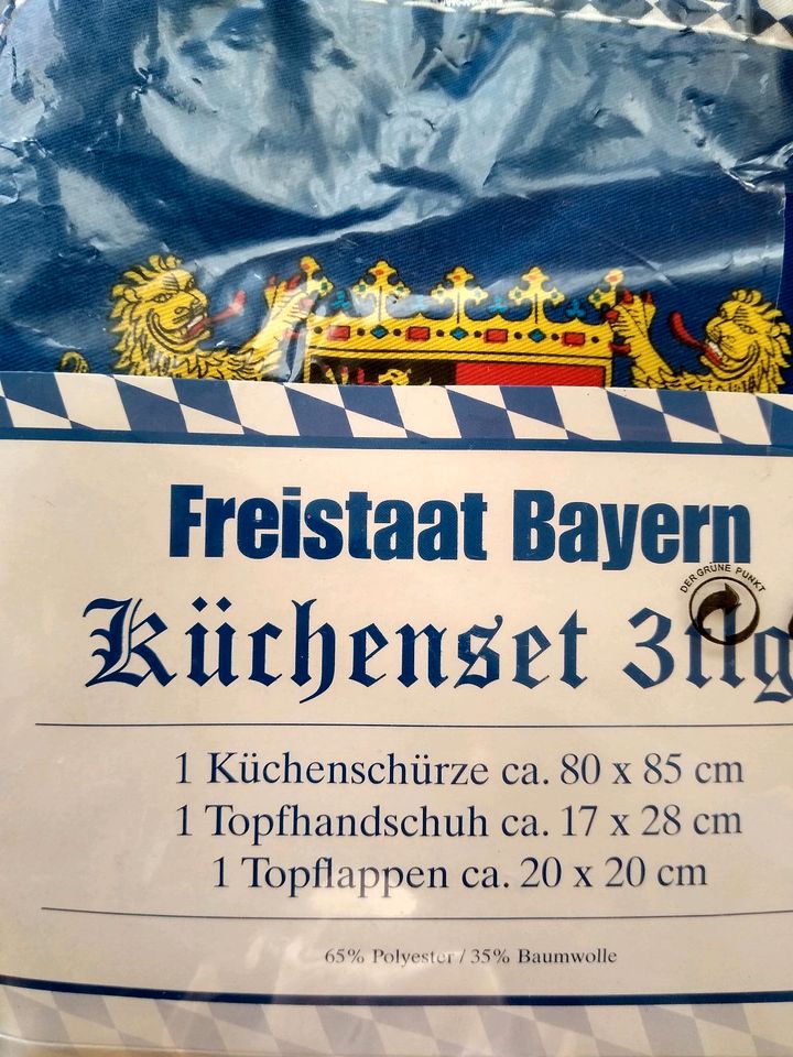 Bayrische Kochschürze + Topflappen+Topfhandschuh in Stockach