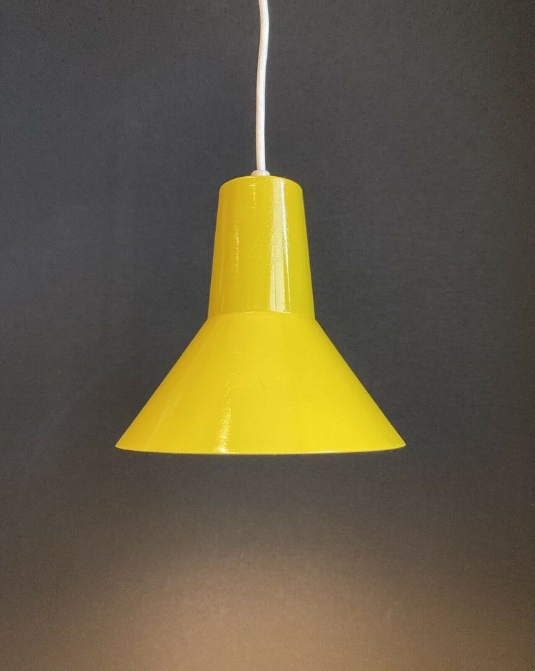 Klampe Design Leuchte Gelb Mid Century Ära Poulsen Panton Lyfa 70 in Düsseldorf