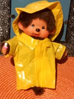 Original Sekuguchi Monchichi Monchhichi mit Regenmantel Nordrhein-Westfalen - Bad Salzuflen Vorschau