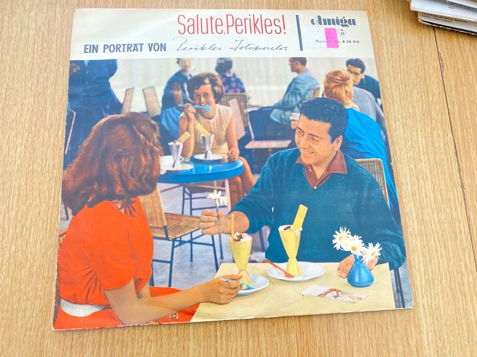 Amiga Salute, Perikles? Vinyl in Leipzig