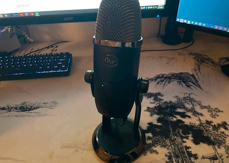 Blue Yeti X USB Streaming/Gaming Mikrofon Wie Neu in OVP in Lüneburg