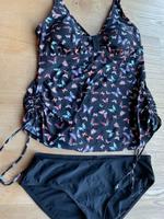 Umstands-Tankini schwarz mit Schmetterlingen Gr. 42 Bayern - Wenzenbach Vorschau
