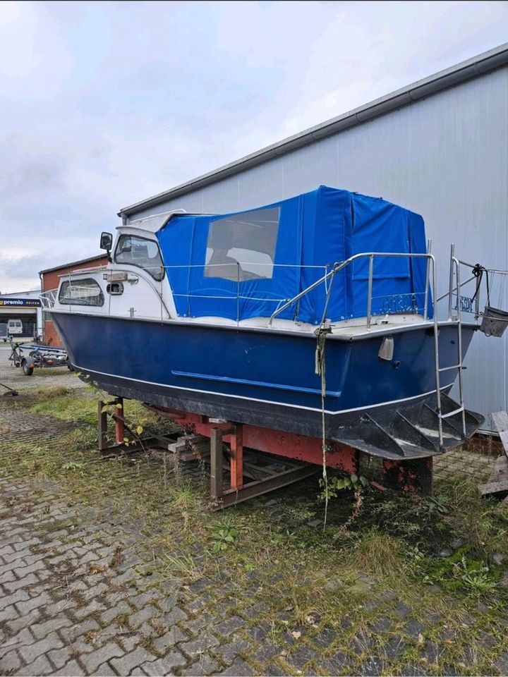 Kajütboot Stahlboot in Nödike