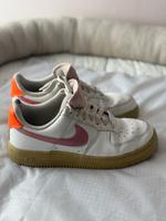 Nike Air Schuhe, Gr. 38 Hessen - Flörsheim am Main Vorschau