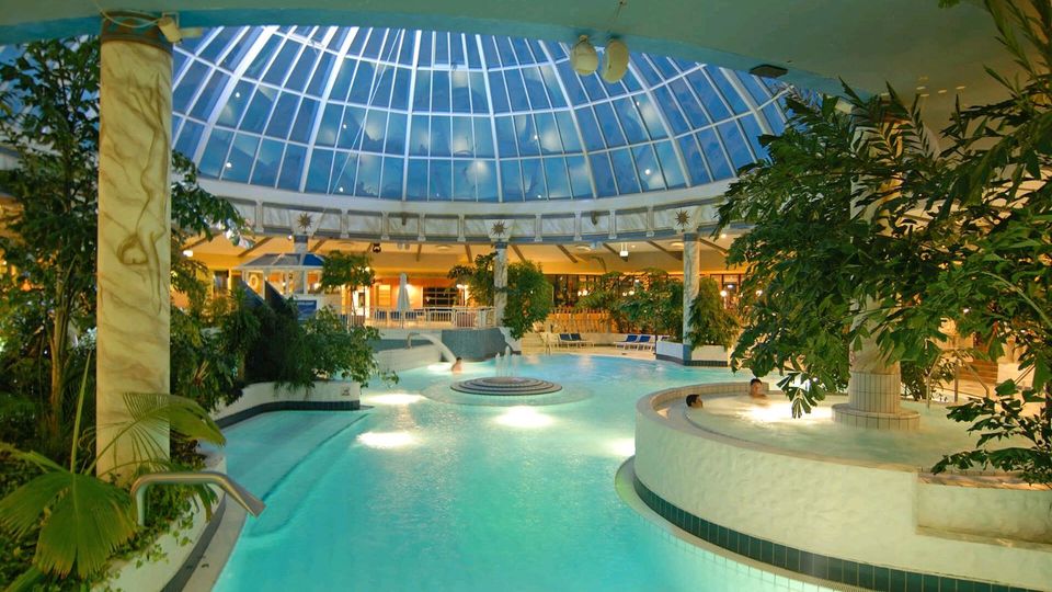 Begleitung für Schwimmbad & Therme / Freizeit / Freundschaft in Lüdinghausen