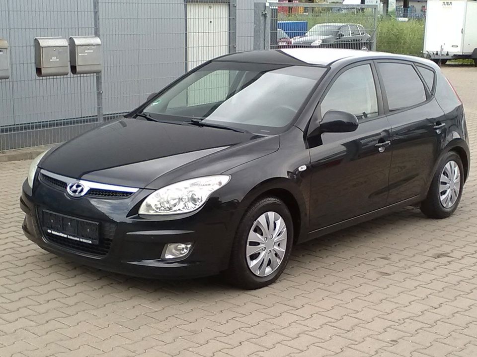 Hyundai i30 1.6 CRDi Classic in Burgebrach