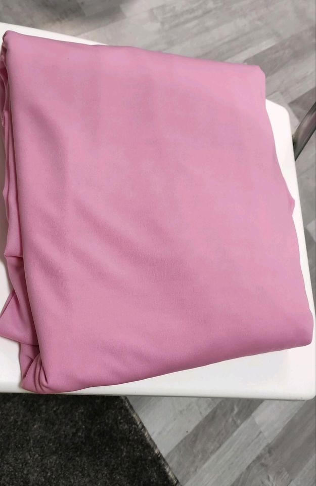 Jersey Stoff 150 x 400 cm zu Verkaufen in Baby Rosa Neu in Hamburg