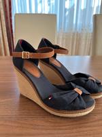 Tommy Hilfiger Canvas Sandalette mit Keilabsatz Bayern - Landshut Vorschau