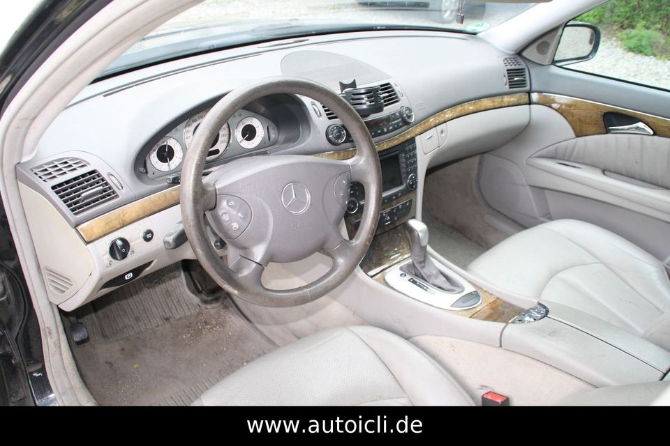 Mercedes-Benz E 320 CDI * HU 03/25 * AHK * PDC * SHZ * NAVI * in Fahrenzhausen