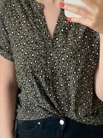 Bluse mit Leo Muster schick Nordrhein-Westfalen - Eschweiler Vorschau