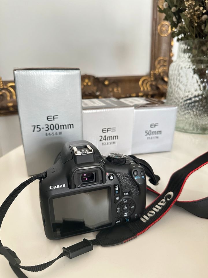 Canon EOS 1300D mit 4 Objektive in Berlin