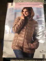 Damen Leichtsteppjacke beige Gr. 36/38 NEU Originalverpackt Bayern - Neu Ulm Vorschau