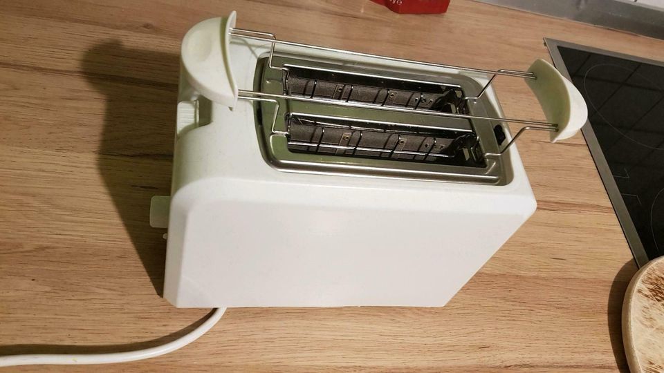 Campingtoaster, Toaster Camping, 750 Watt, weiss in Willich