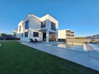 Moderne Villa mit Pool in Kroatien zu Verkaufen Rheinland-Pfalz - Hatzenbühl Vorschau
