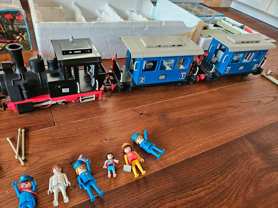 Playmobil Eisenbahn 4000 mit viel Zubehör 4370 4110 4359 in Zusmarshausen