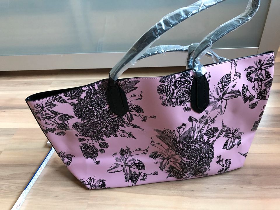 Neue Victoria‘s Secret Tote Bag Flowers Schultertasche NP58$ in Hamburg