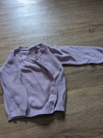 Kinder Baby Strickweste in Größe 74 Strickwestchen Strickjacke Baden-Württemberg - Hardheim Vorschau