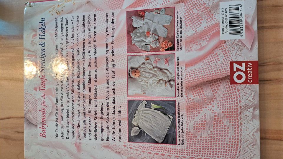 Babymode für die Taufe Buch Stricken und Häkeln in Bebra